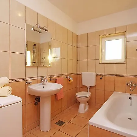 Appartement With A Parking Space - 16582 *