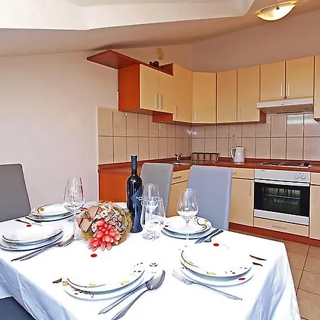 With A Parking Space - 16582 * Šibenik