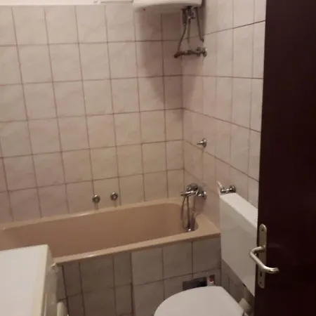 Apartment With A Parking Space - 16582 Sibenik