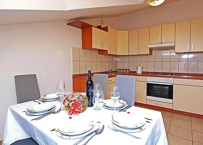 With A Parking Space - 16582 * Sibenik