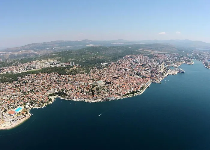 With A Parking Space - 16582 * Šibenik