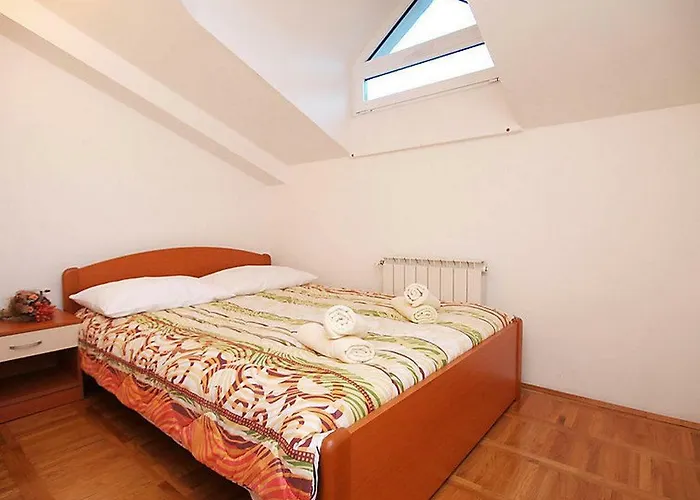 With A Parking Space - 16582 * Šibenik