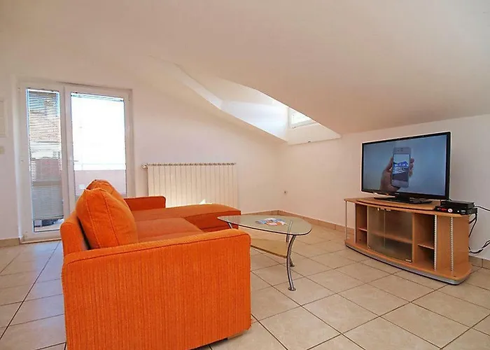 Appartement With A Parking Space - 16582 *